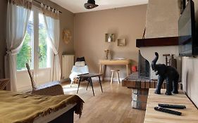 Maison avec terrasse et jardin